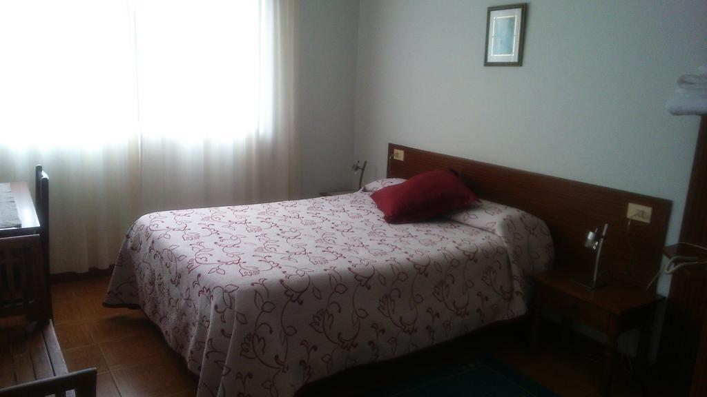 Pension Vazquez Vimianzo Номер фото